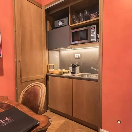 Italianway - Borgonuovo 12 Apartamento *